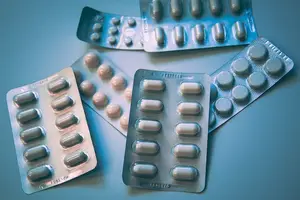 消除下眼袋，轻松找回明亮双眸