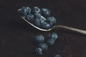 跟痘痘说拜拜，尝试这些有效的去痘方法！