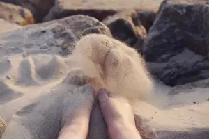 避免脚底干燥脱皮开裂的终极指南！