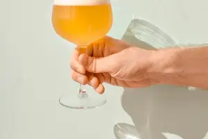 轻松享受，喝酒不醉，愉悦心情倍加畅！