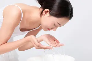 青春痘怎么才能消除？ 脸上长青春痘怎么才能消掉？