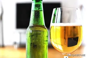 每天喝一瓶啤酒，身体会怎样？研究发现：可使大脑提前衰老两年