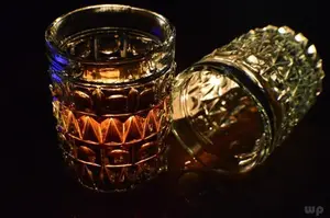 长期喝啤酒和喝白酒，身体会有什么区别？