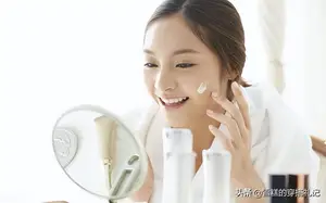 “长期化妆”和“长期素颜”，3年后皮肤差距有多大？看着很明显