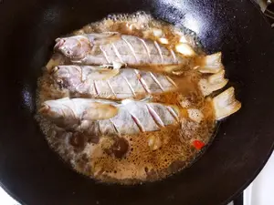中秋买海鱼，内行人喜欢这4种，刺少肉多上档次，鱼贩：这是行家
