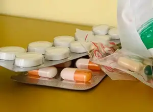 都是退烧药，布洛芬和对乙酰氨基酚有何区别？