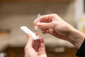 一盒难求的抗原，撑起了2700亿市场？