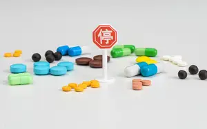 家里囤药过多，过期了怎么办？