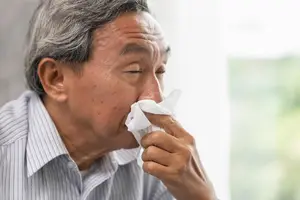 新冠二阳咳嗽药不管用？7个中成药横扫各种咳嗽，就是新冠也不怕