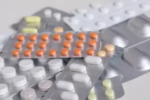长了麦粒肿能挤掉吗？可千万别！正确应对麦粒肿有这5种方式