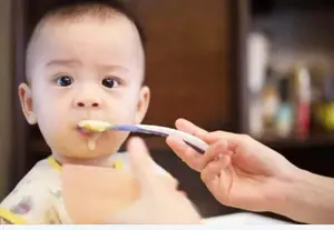 怎么给宝宝加辅食？ 如何给宝宝加辅食？