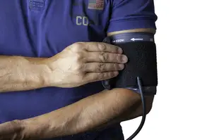 探讨胆红素偏高的原因及治疗方法:保护肝脏健康