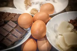 糖晶和鸡蛋吃有毒？ 糖精和鸡蛋