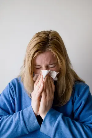 鼻病毒感染的症状有哪些:如何及时诊断治疗