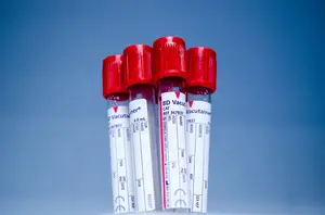 高血脂:不怕试试血脂康你的健康守护者