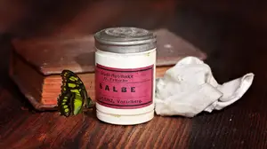 “铁皮康复方软膏，让伤口迅速愈合！”