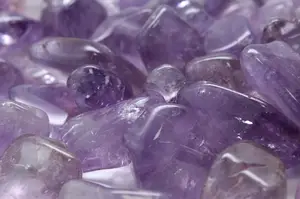 紫水晶，助你开启精神世界，锁定内心平静