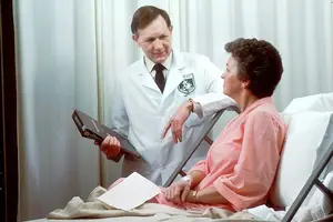 发现胰腺炎？早期症状征兆不容忽视！