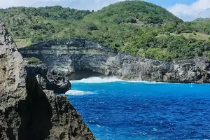 揭秘老年斑成因，告别暗沉肌肤