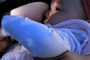 轻松上手！催乳达人教你妈妈必备的方法！