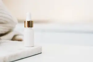 【眼袋神器】美肌达人必备,抗皱眼霜让你瞬间变年轻! 【眼袋神器】美肌达人必备,抗皱眼霜让你瞬间变年轻!