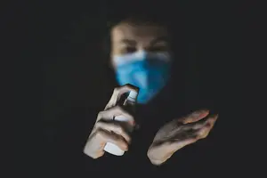 「追寻干爽，让小女孩自在」