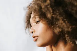 轻松告别眼袋！尝试超声波祛眼袋！