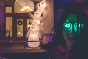 轻松祛黑眼圈,消除眼袋,清爽好眼神。 轻松祛黑眼圈,消除眼袋,清爽好眼神。