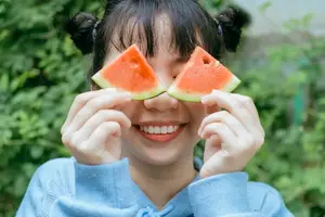 吃西瓜不影响哺乳期宝宝吗？