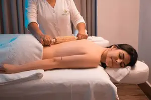 告别暗黄肌肤,重获亮白美肌 告别暗黄肌肤,重获亮白美肌