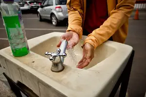 告别喉痛,尽享轻松舒适 告别喉痛,尽享轻松舒适